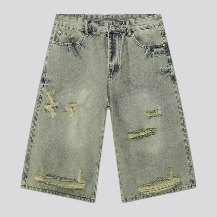 Fashionable torn retro men's jeans shorts